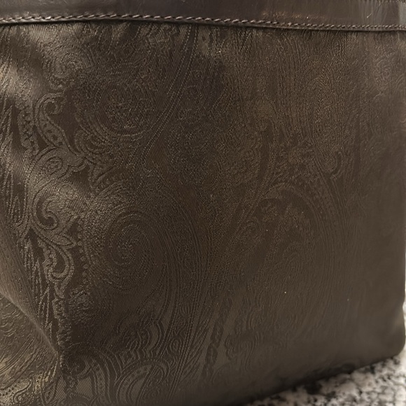 Etro Tote in EUC!!!! Made in Italy! - Picture 3 of 16